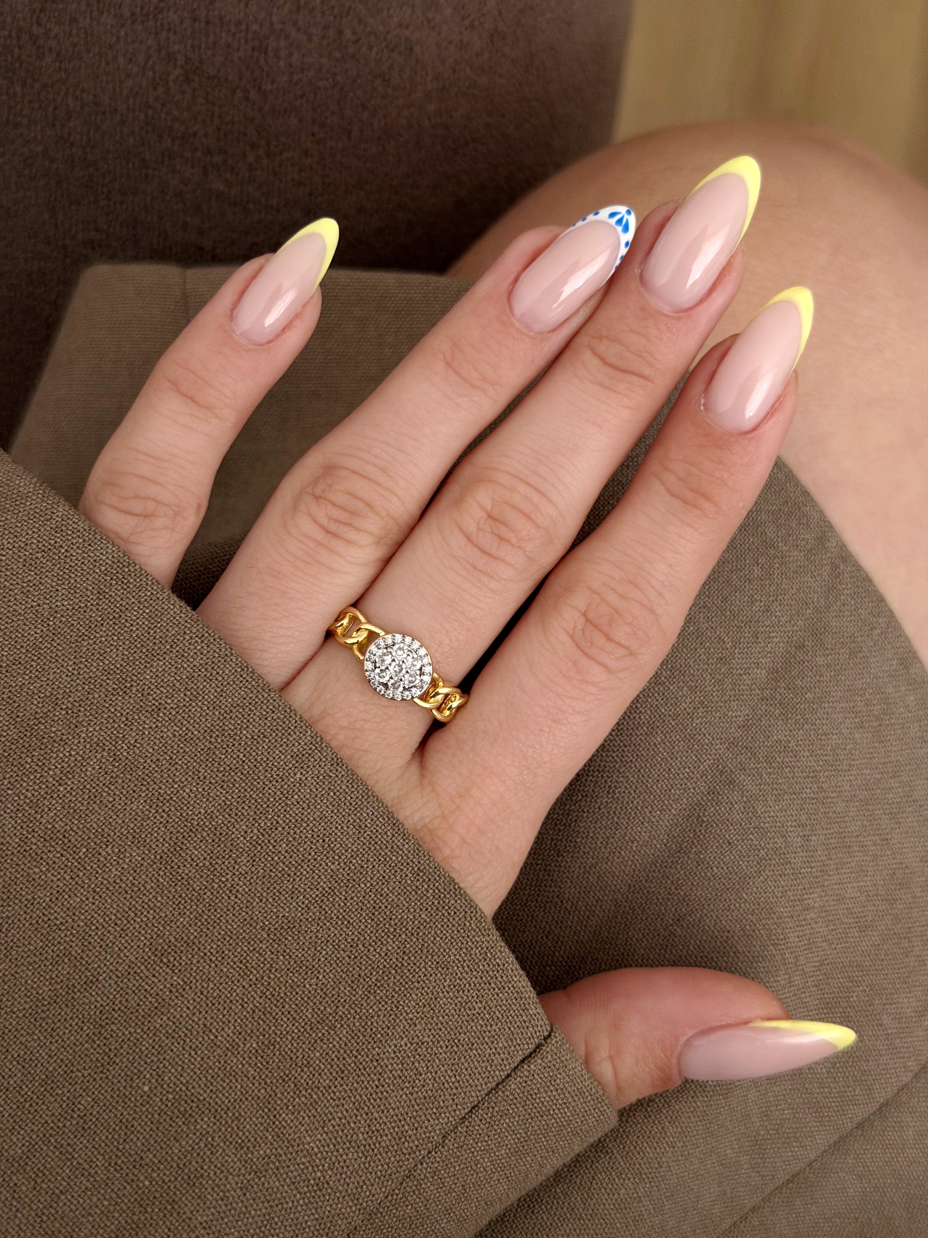 CW1RING0020-gold-curb-chain-round-cz-cluster-ring-catwalkjewellery wholesale jewelry RINGS Catwalk Jewellery Europe