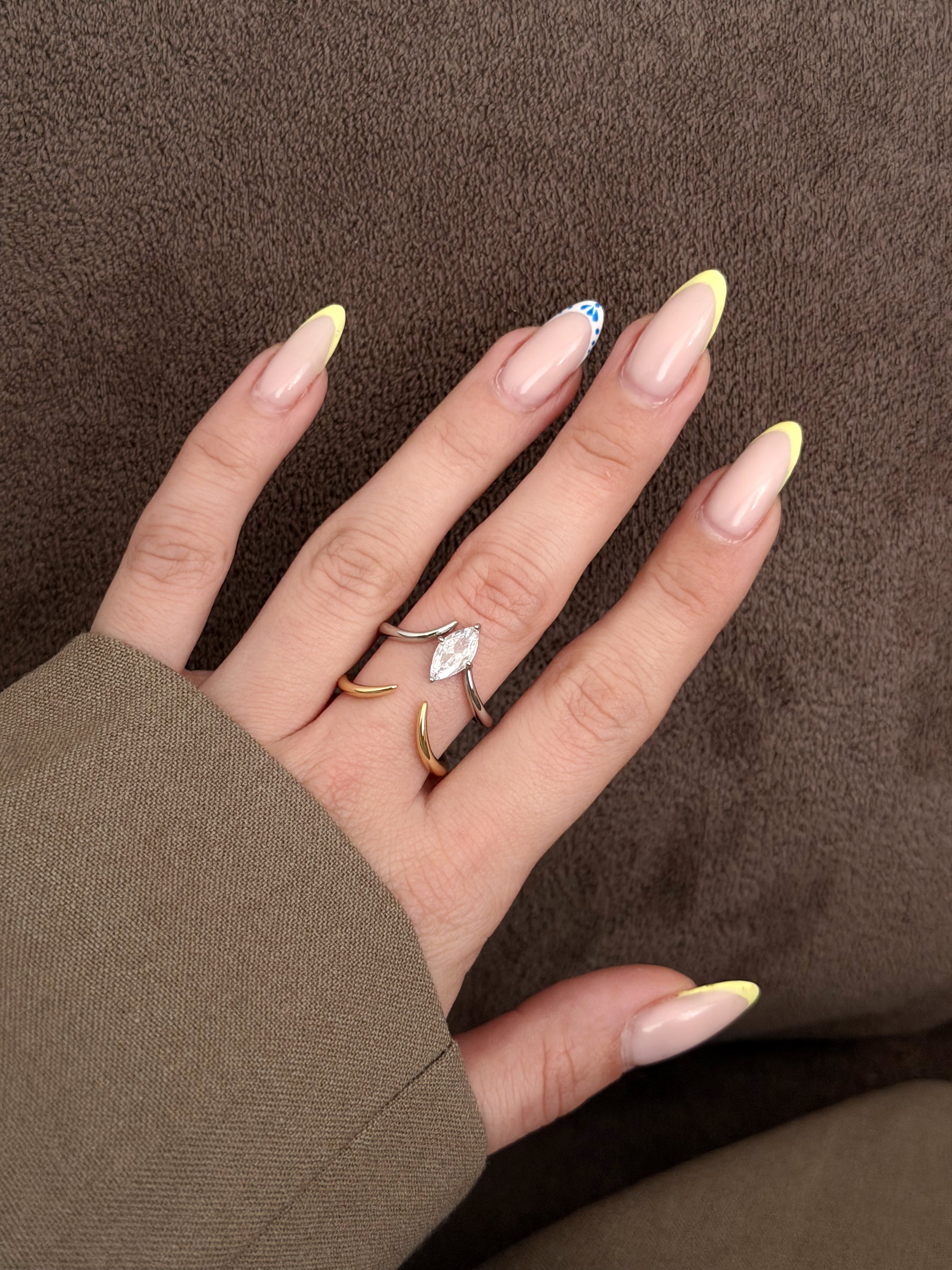 CW1RING00181-two-tone-open-claw-marquise-cz-solitaire-ring-catwalkjewellery wholesale jewelry RINGS Catwalk Jewellery Europe