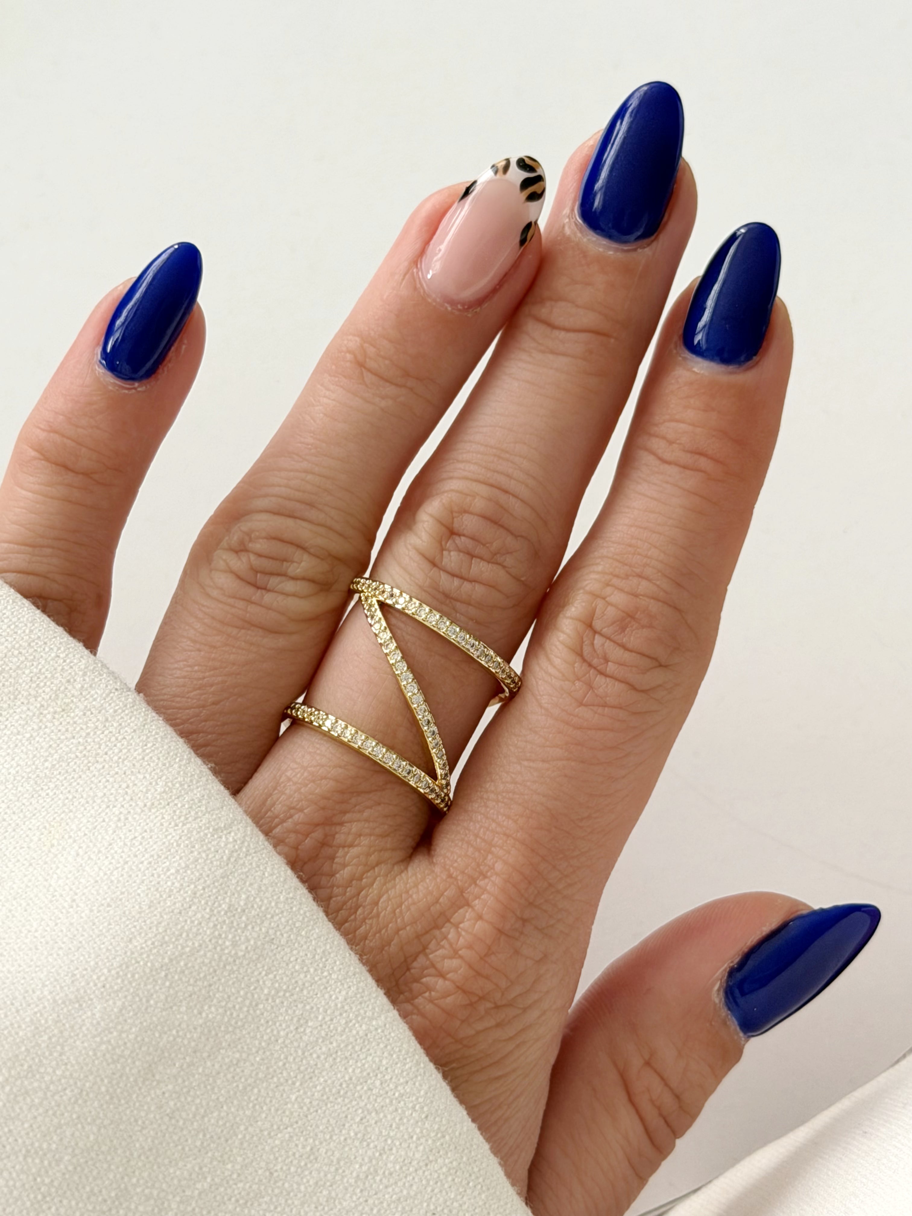 CW1RING00187-gold-cz-pave-z-shape-zigzag-statement-ring-catwalkjewellery wholesale jewelry RINGS Catwalk Jewellery Europe