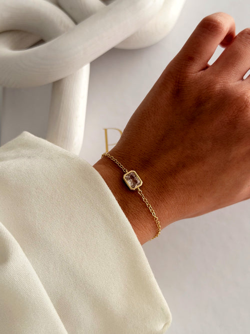 CW1VPBRCLT001-gold-emerald-cut-cz-bezel-station-chain-bracelet-catwalkjewellery wholesale jewelry BRACELETS  Catwalk Jewellery Europe