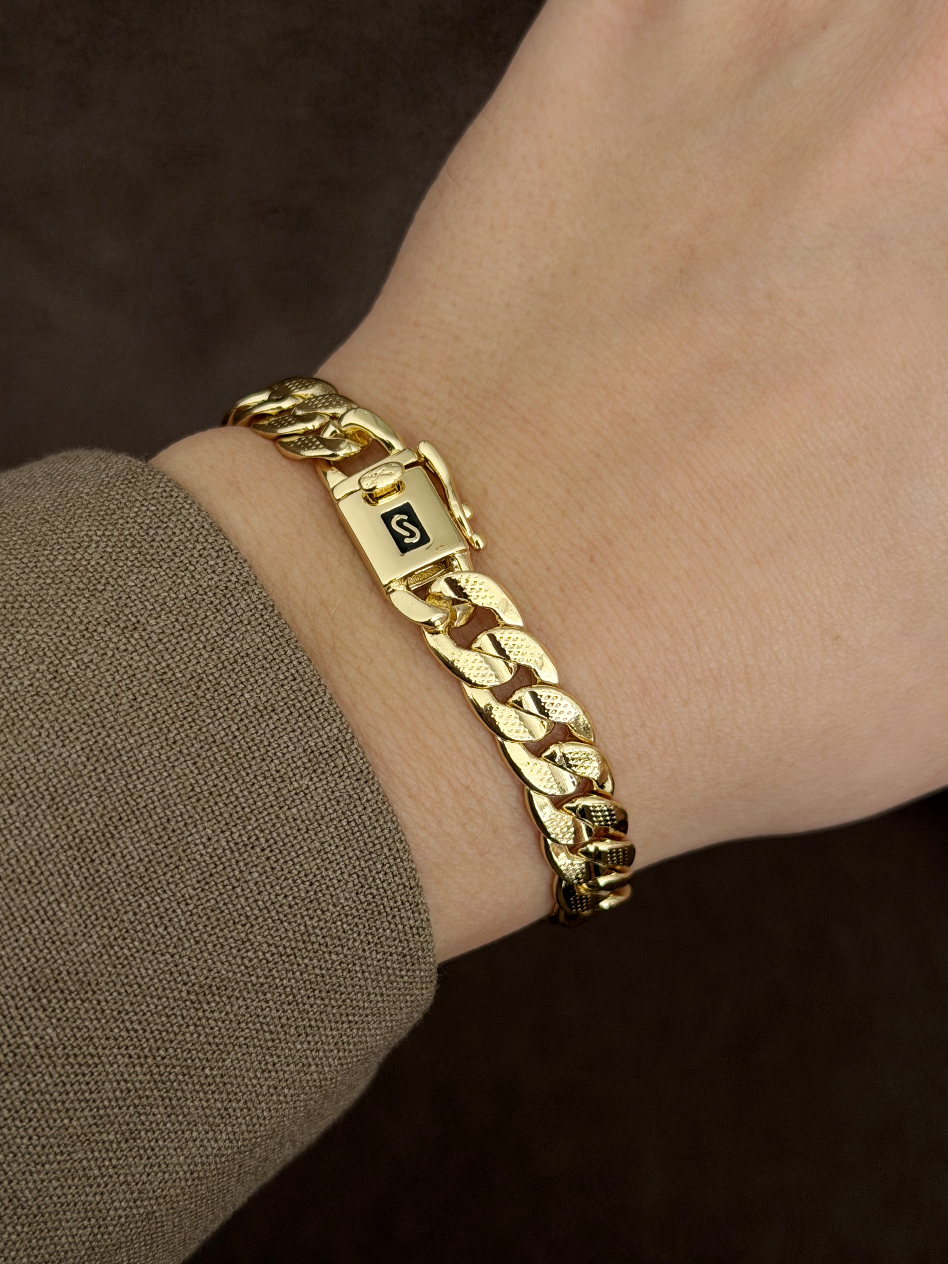 Gold Chunky Curb Chain Box Clasp Bracelet wholesale jewelry BRACELETS  Catwalk Jewellery Europe