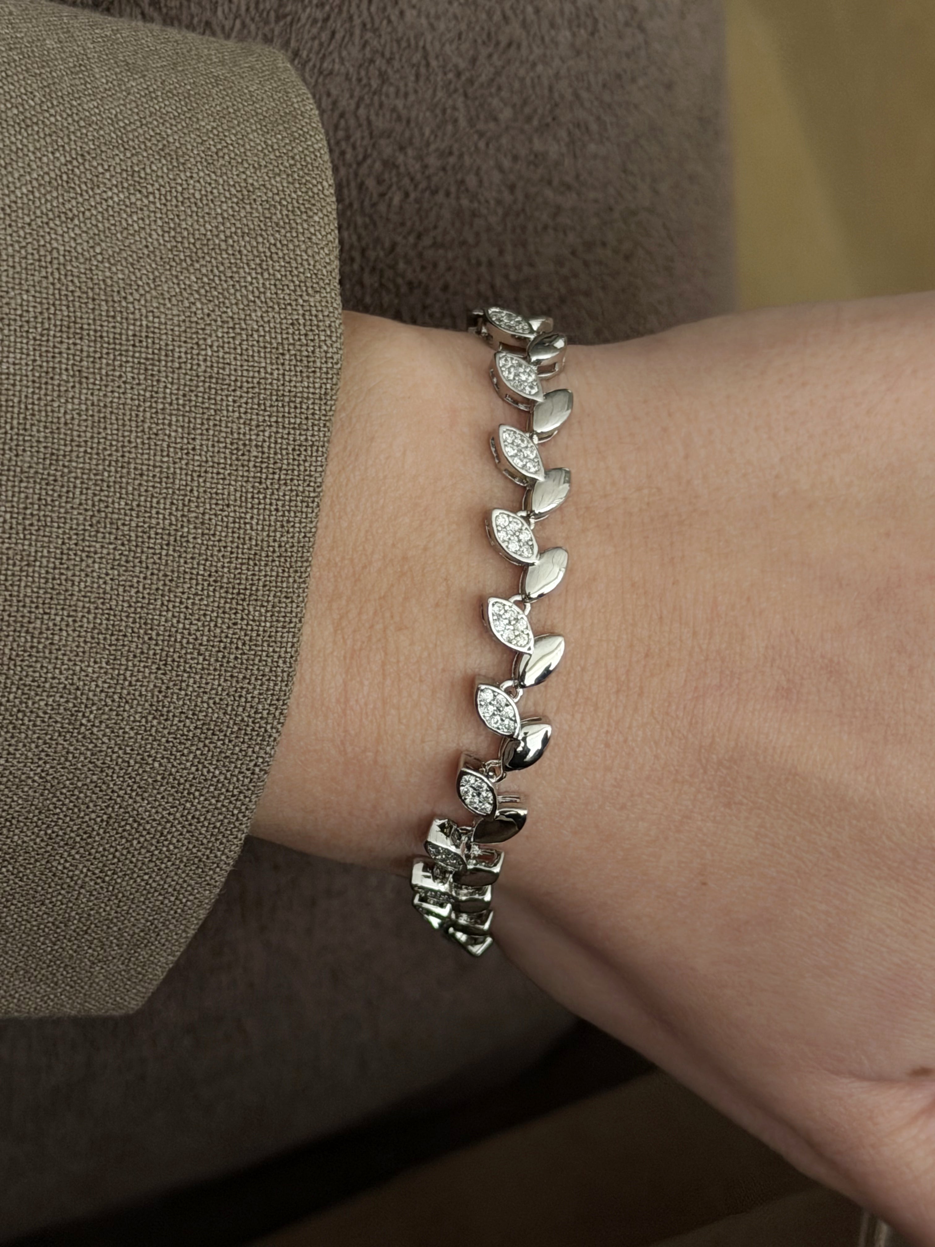 Silver Cz Pave Leaf Link Bracelet wholesale jewelry BRACELETS  Catwalk Jewellery Europe