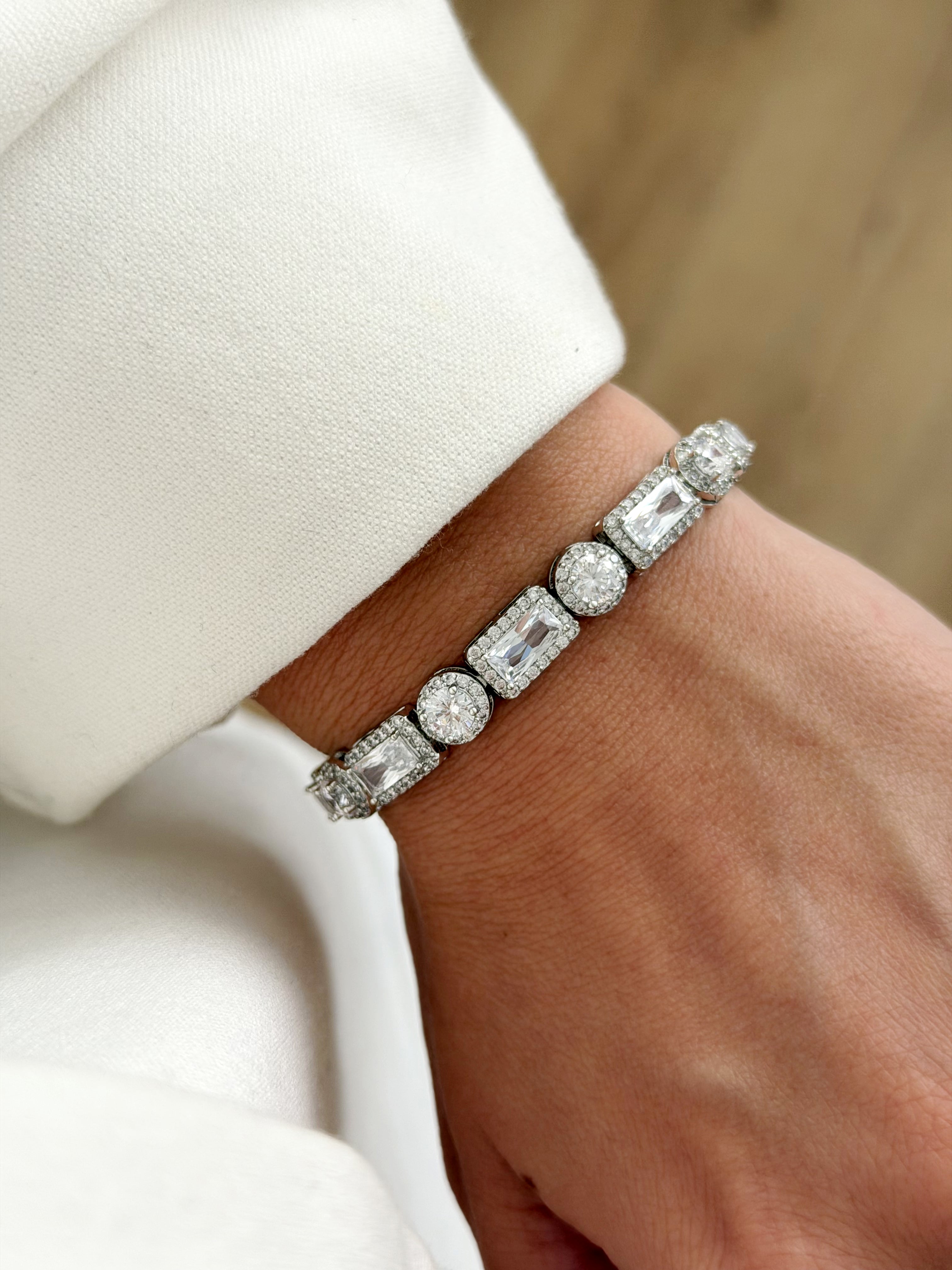 Silver Emerald And Round Cut Cz Halo Link Bracelet wholesale jewelry BRACELETS  Catwalk Jewellery Europe