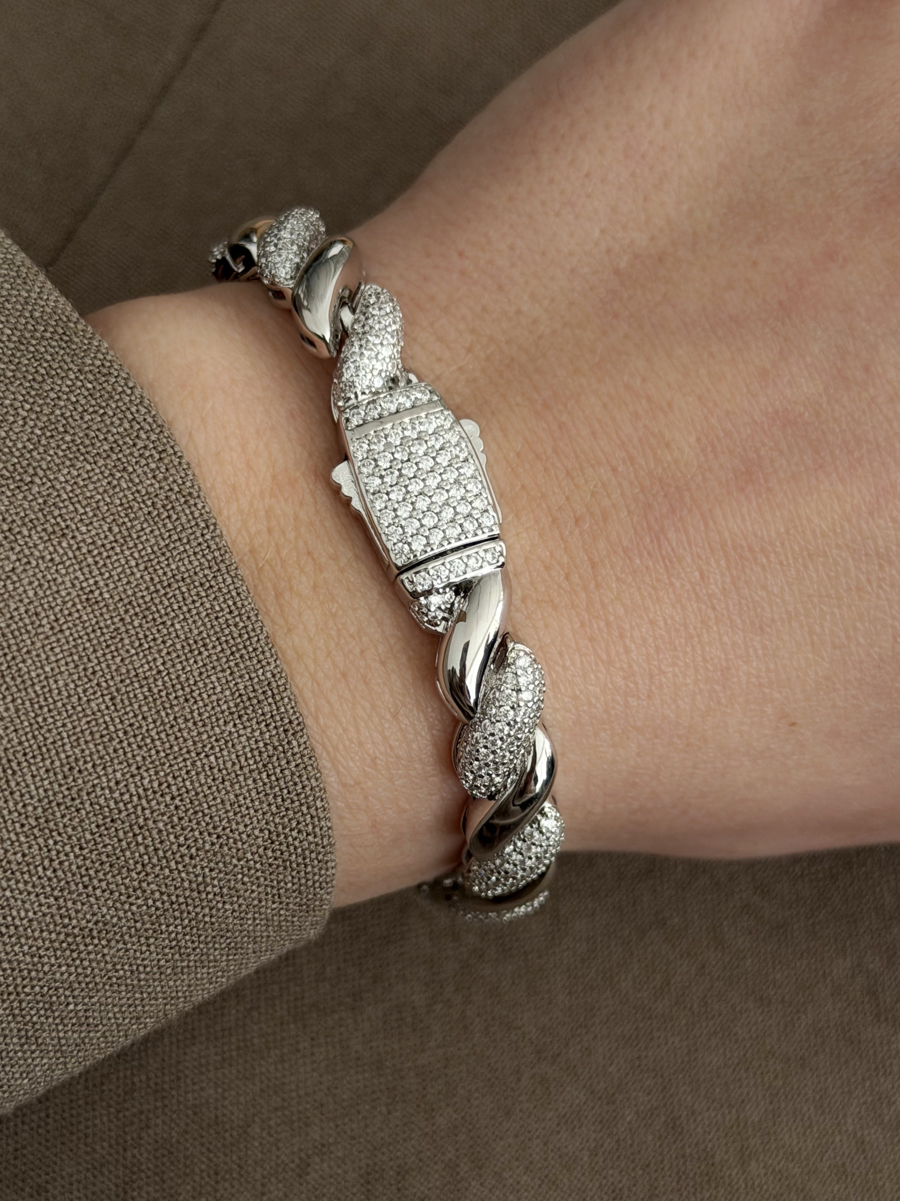 Silver Cz Pave Chunky Twisted Rope Chain Bracelet Alternate Angle wholesale jewelry BRACELETS  Catwalk Jewellery Europe