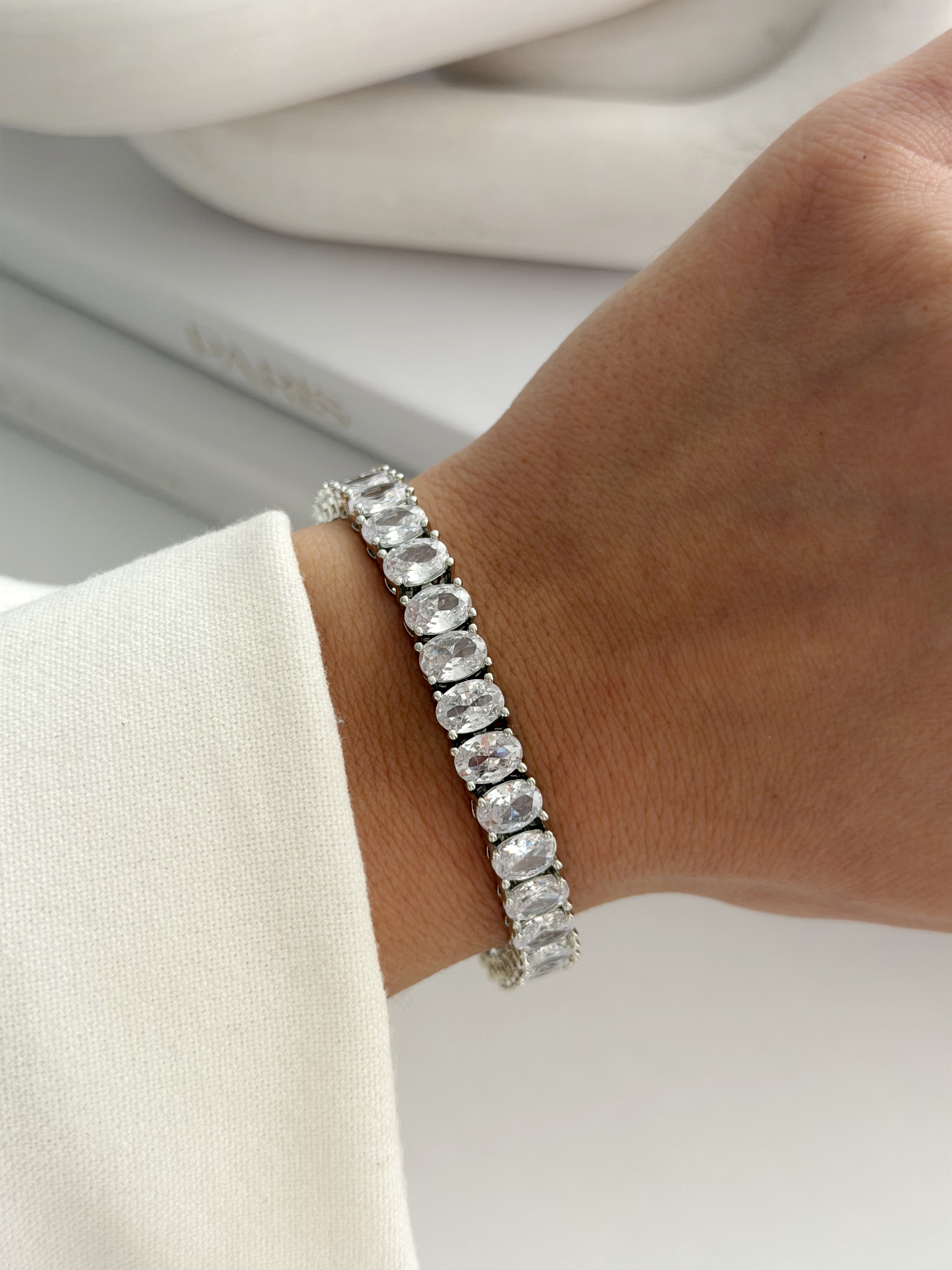 Silver Large Oval Cut Cz Halo Link Bracelet wholesale jewelry BRACELETS  Catwalk Jewellery Europe
