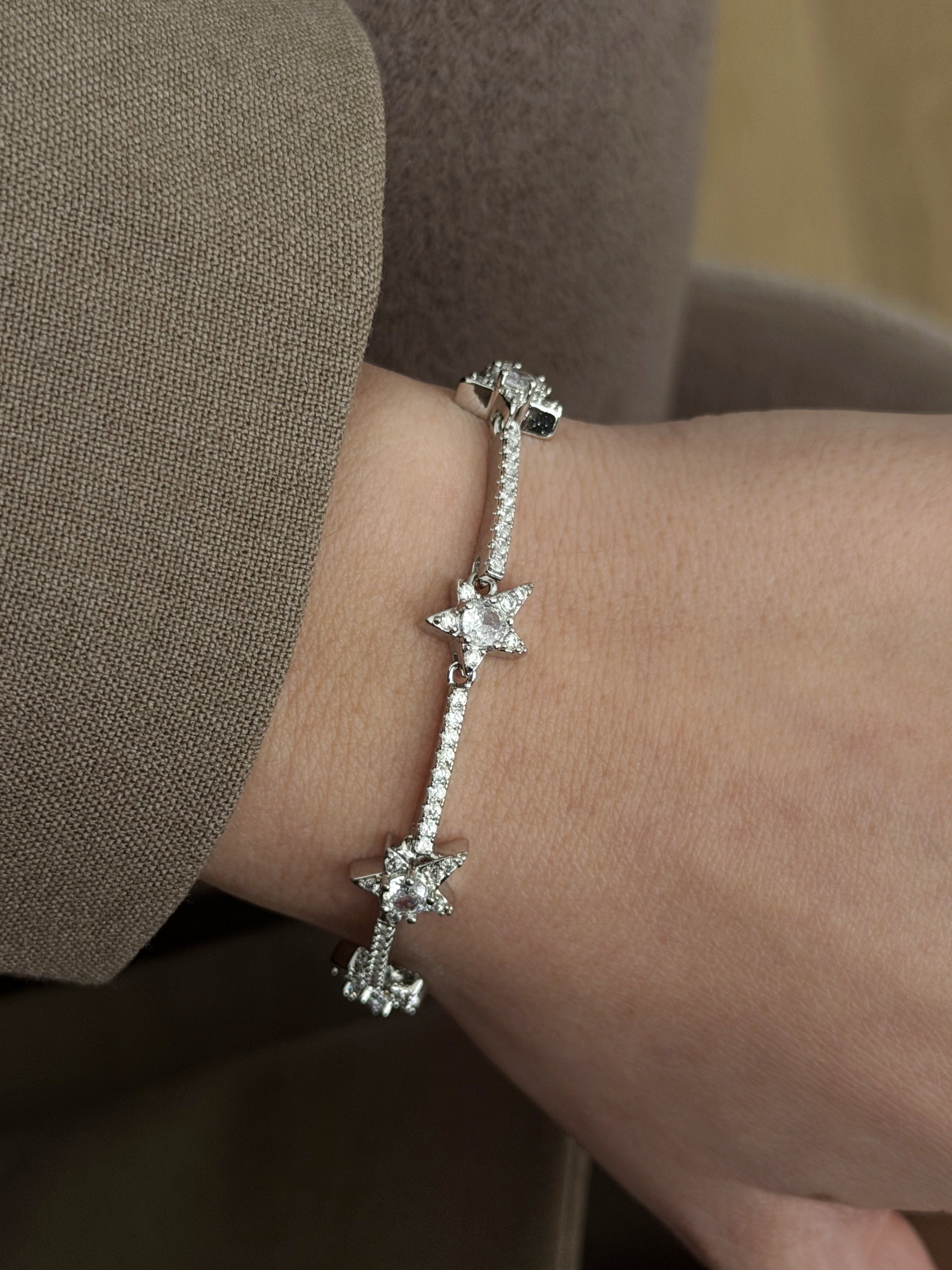 Silver Cz Pave Star Motif Station Bar Bracelet wholesale jewelry BRACELETS  Catwalk Jewellery Europe