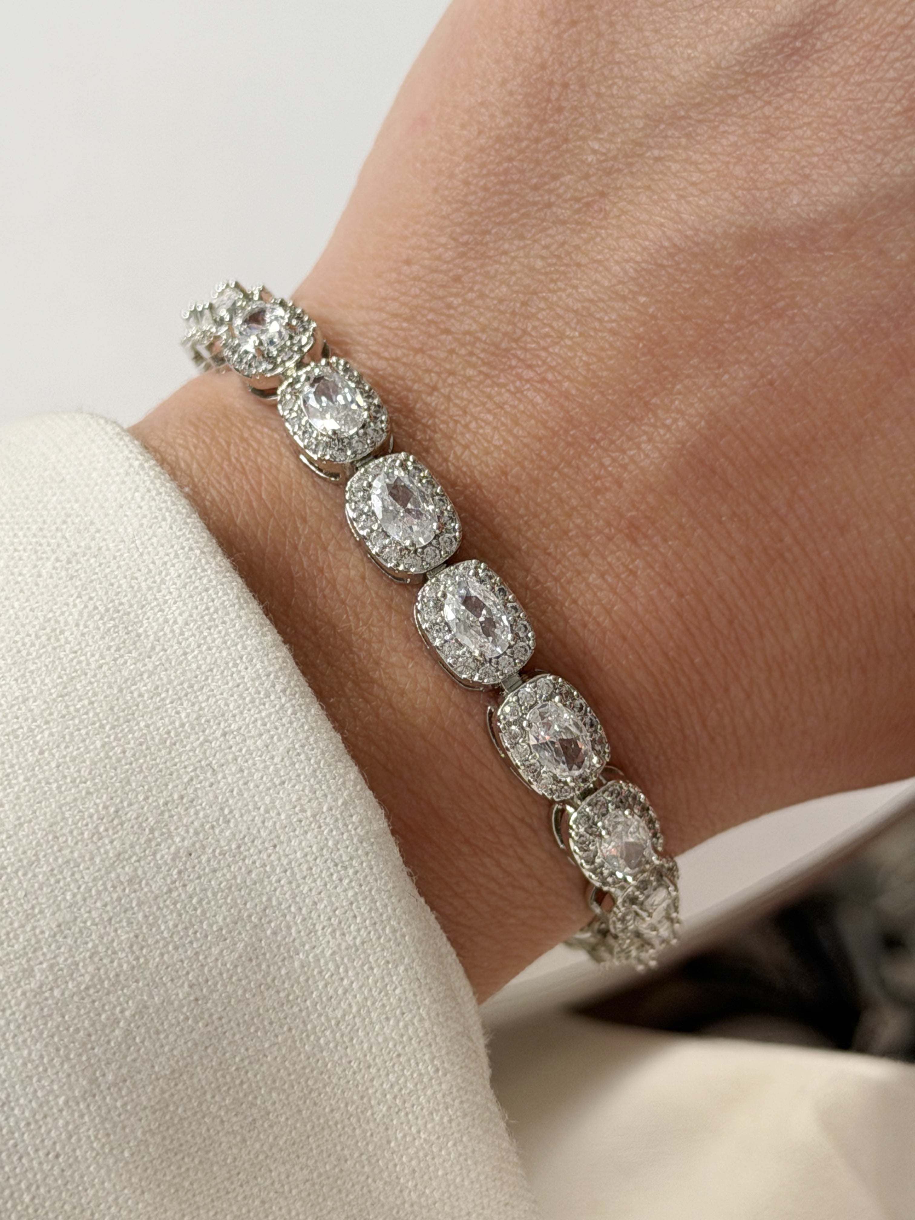 Silver Oval Cut Cz Halo Link Bracelet wholesale jewelry BRACELETS  Catwalk Jewellery Europe