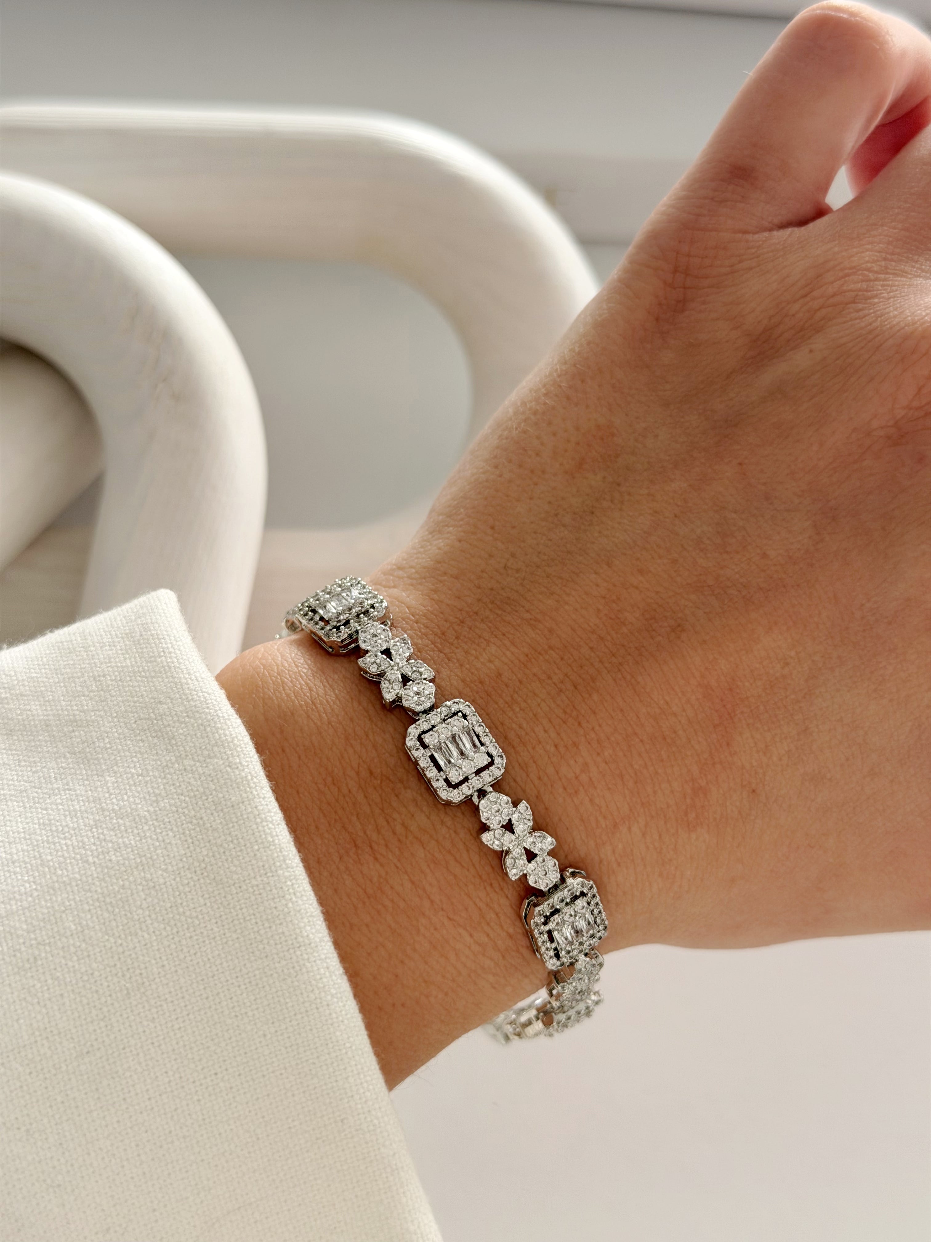 Silver Cz Pave Alternating Emerald Halo Flower Link Bracelet wholesale jewelry BRACELETS  Catwalk Jewellery Europe